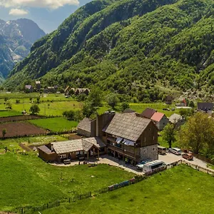 https://bujtina-polia.albaniahotels.org
